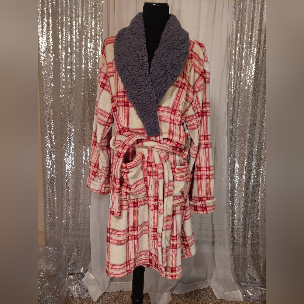 Luxurious Cervantes Robe